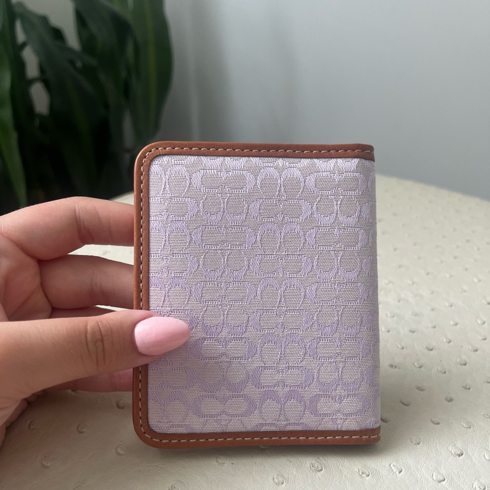 Coach lilac purple monogram card holder